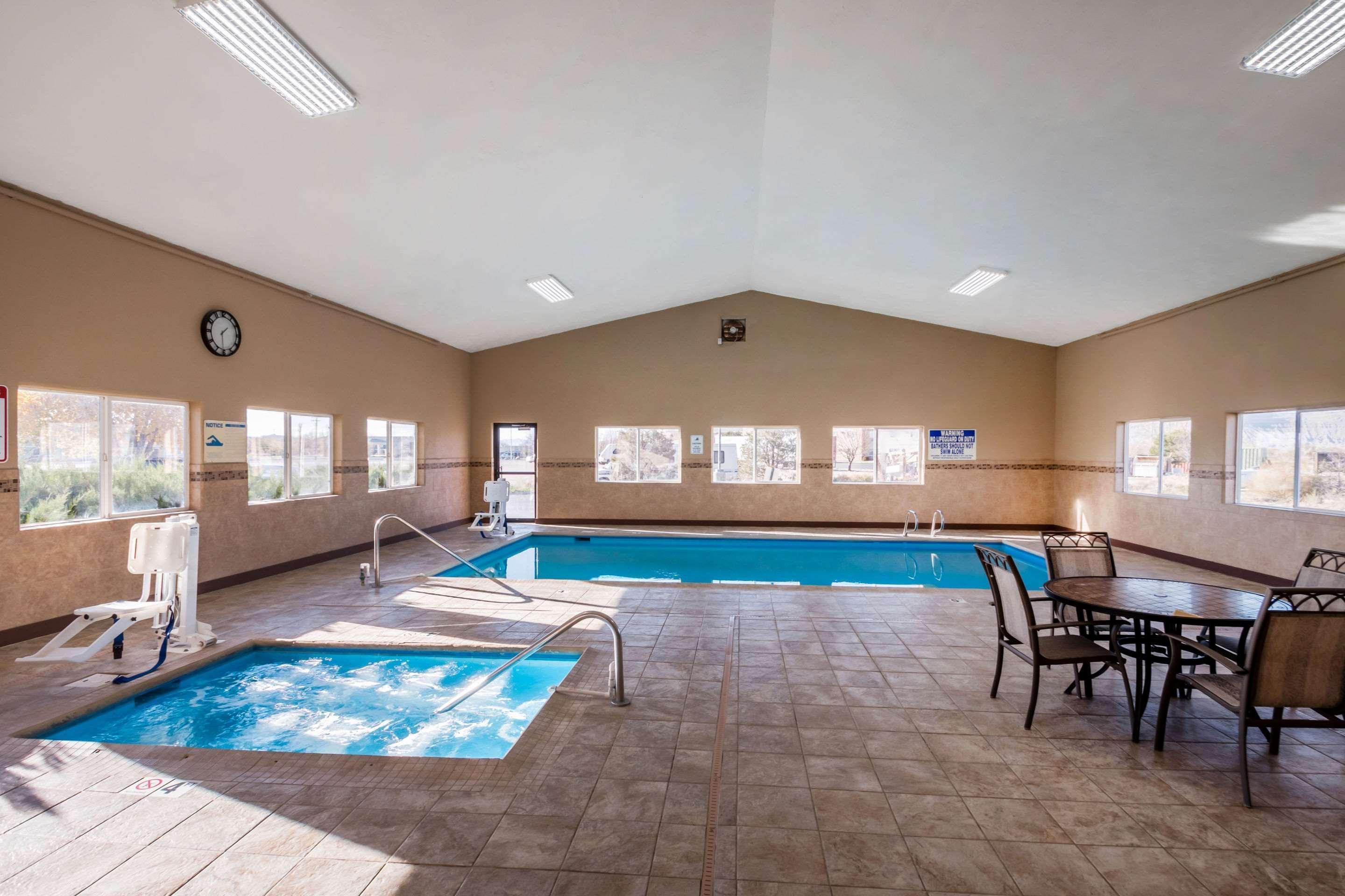Comfort Inn Green River National Park Area Bagian luar foto